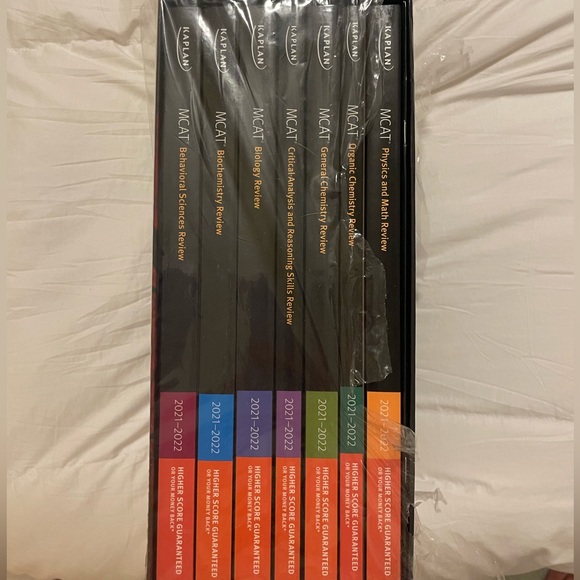 Kaplan MCAT Prep Books 2021-2022 Full Set - Never Been Used - Picture 2 of 2